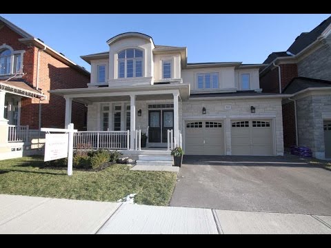 511 Hidden Trail, Oakville - $1,149,000 - Listed by Linda Cordiano, Royal Lepage Elite Realty