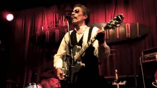 Shuggie Otis  performs "Strawberry Letter 23", at Continental Club, Houston, TX, 07/10/15.