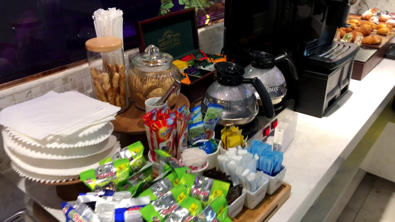 Thai Airways Royal Orchid Lounge