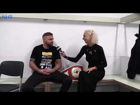 Mario Jassmann gewinnt durch technischen K.o. und verteidigt seinen Titel