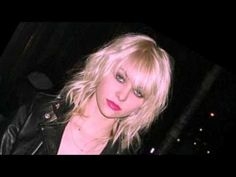 Taylor M. // Take It Off [Test]