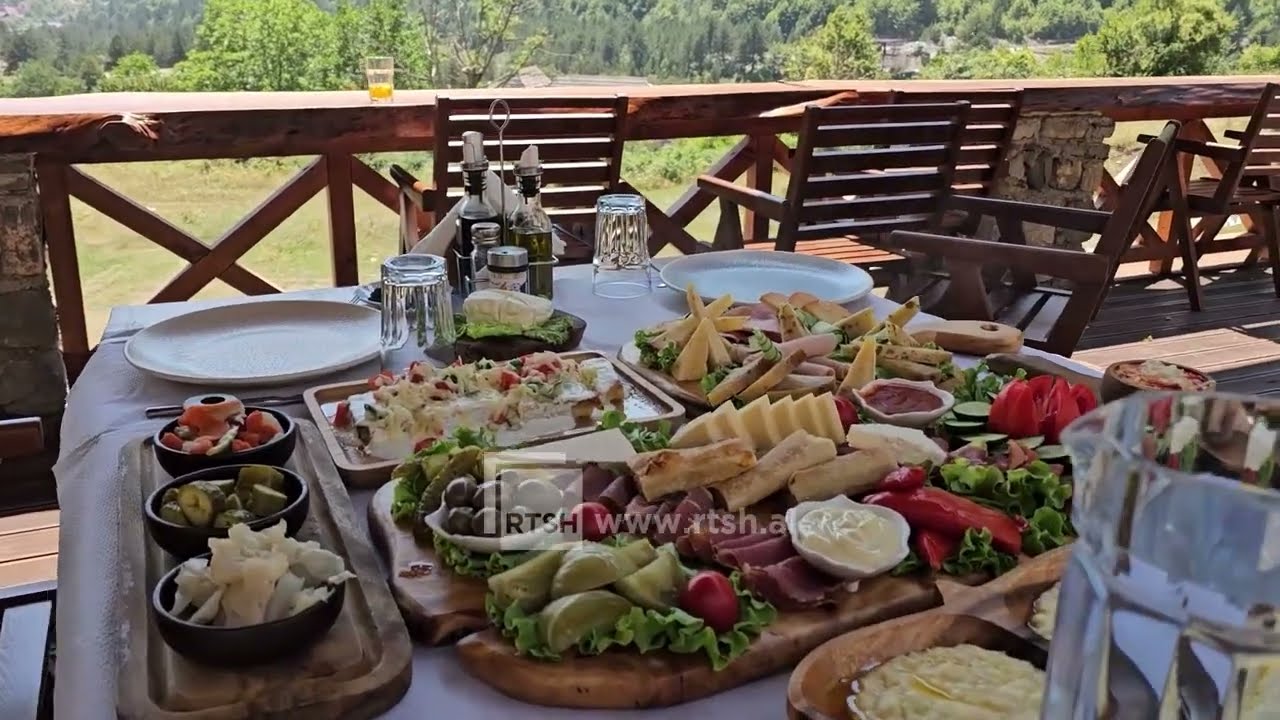 Malësia e Madhe gati për sezonin veror, pritet rritje e numrit të vizitorëve në desitnacionet malore dhe liqenore