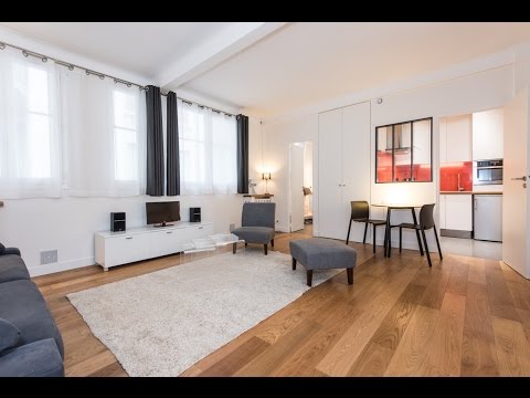 (Ref: 07038) Furnished studio on rue Malar (Paris 7th)