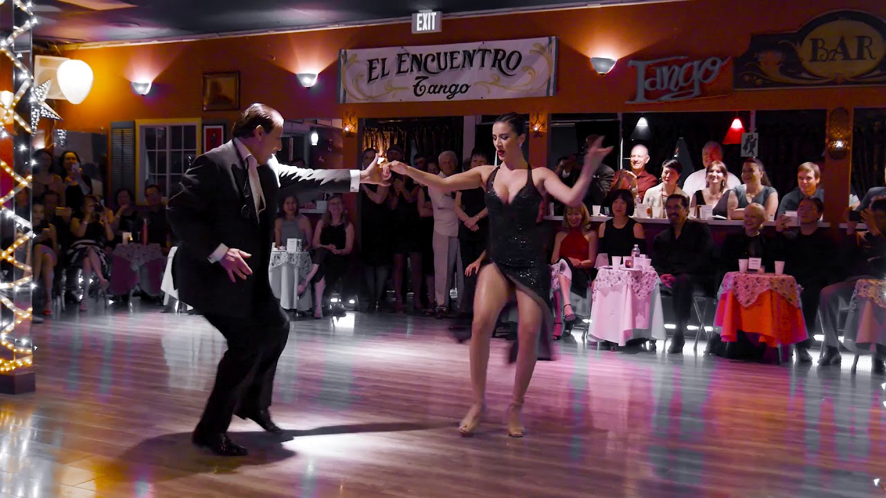 Miguel Angel ZOTTO Y Daiana Guspero perform at El Encuentro - Hound Dog Elvis Presley