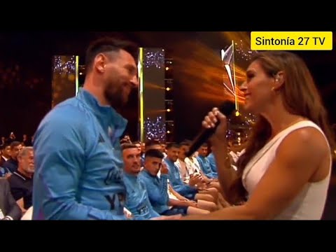 Emocionante : La Sole le cantó "Brindis" a Messi y a los jugadores de Argentina