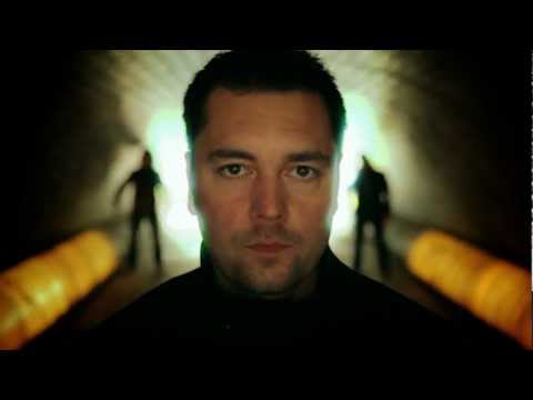 ERCI E. featuring CASUS - Iki Tek