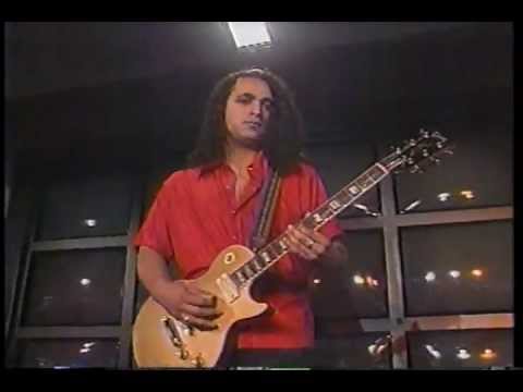 Tribe of Gypsies ROY Z solo live in Japan '96