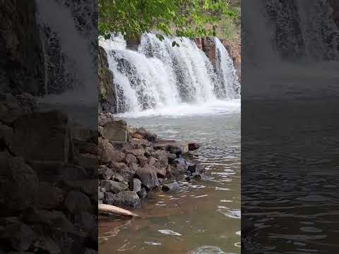 Em busca de paisagens incríveis: Nono Cappellesso visita a Cascata do Moinho! 🌊✨