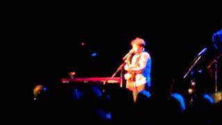 &quot;Make You Feel My Love&quot; Kris Allen LIVE