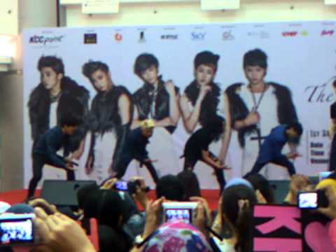 140621 THE BOSS 大国男儿 1st Showcase In Malaysia (5)