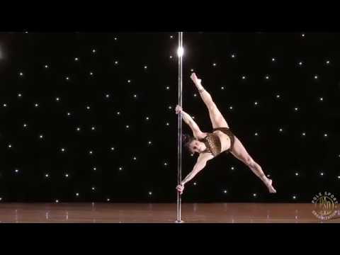 2019 PSO Atlantic Pole Champion, Samantha Star