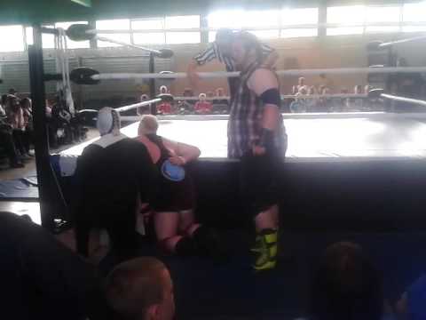 VIPW: Chamber of Extreme - VIPW Champion Eddie Osbourne vs. Mike Everest