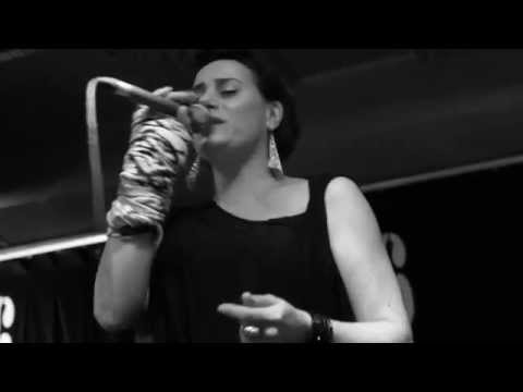 Nina Ferro - Mr Right (Live at the 606 Jazz Club)