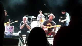 Ben Harper with Charlie Musselwhite - Don't Look Twice