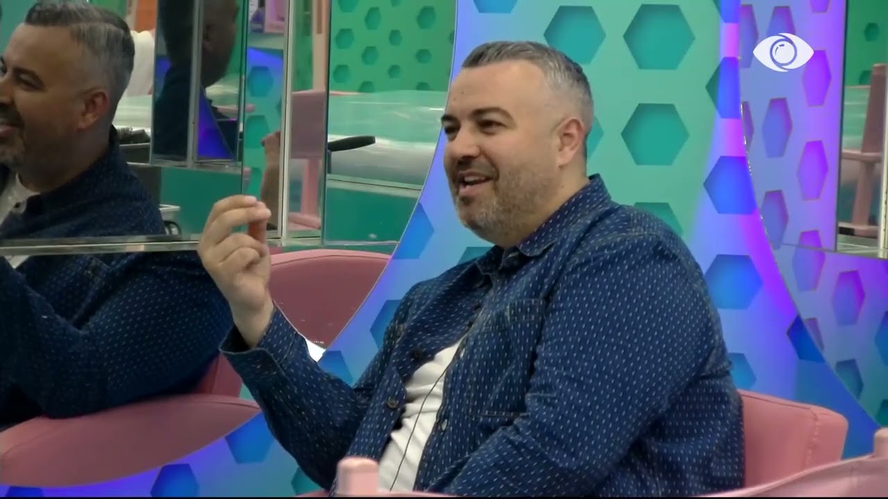 Ka kimi mes nesh por jam i martuar/ Rogerti i drejtohet Brikenës