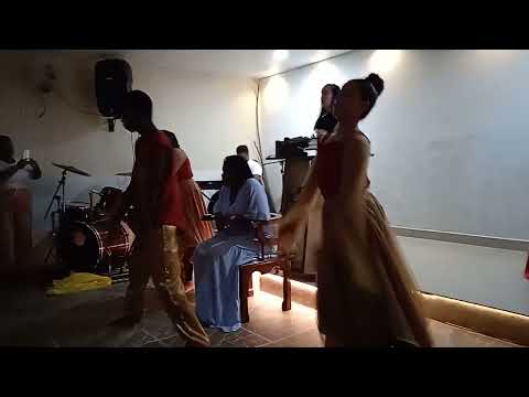 Paola Carla, Midian Lima e Klev - Consagração (Coreografia) Part. especial, Cris Galvão