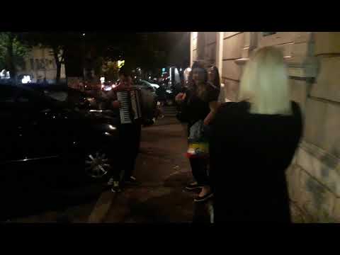 Skadarlija 2.deo - Vesna Šuša & Nina & harmonikaš & Dana - (Live) - (Private video by DANA 2018)