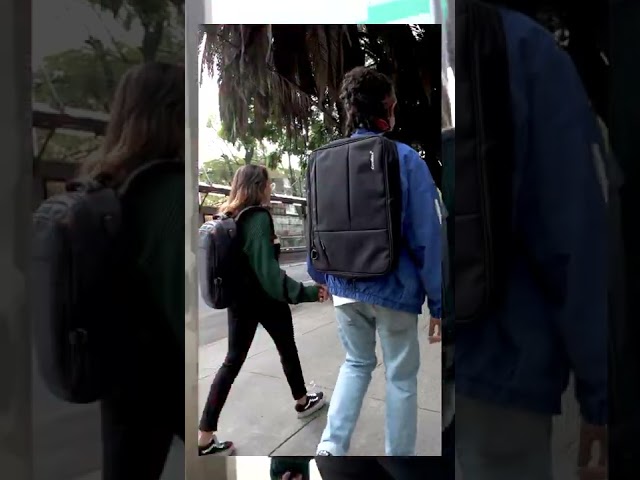 Vídeo relacionado con HYC00 Mochila Escolar Adolescente Niña Niño Mochilas Colegio Mochila Ordenador Portátil 14 Pulgadas Mujer Impermeable y Antirrobo para Instituto Universidad Trabajo Viaje School Backpack,Beige Caqui