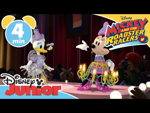 Magical Moments - Topolino e gli Amici del Rally | La sfilata di moda - Disney Junior Italia