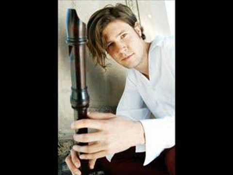 Stefan Temmingh (recorder) plays C.P.E. Bach's sonata in a