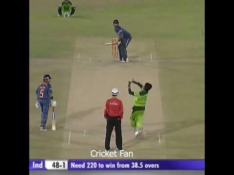 Mohammad Amir Vs Virat Kohli - Great Battle Between Two Young Talents