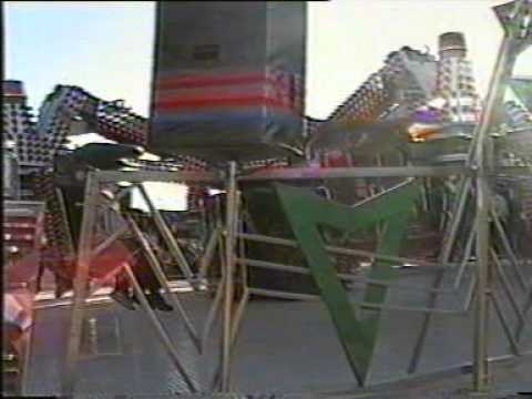 Kev thinks Stu's sad (Leeds Fair 2000)