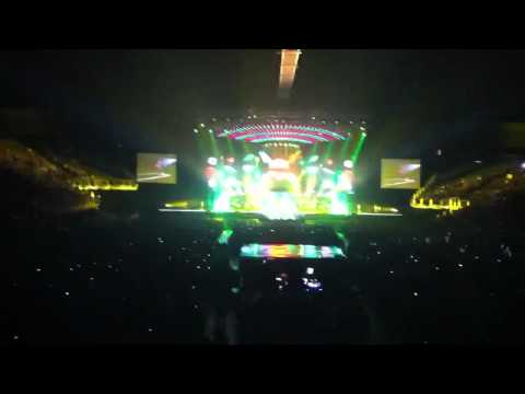 Cher Lloyd singing Girlfriend -X factor live tour 19/03/2011