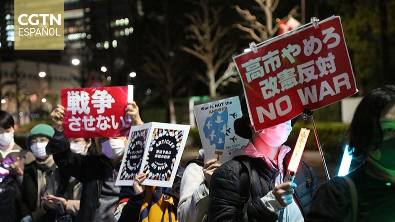 Japón despliega misiles a pesar de la oposición
