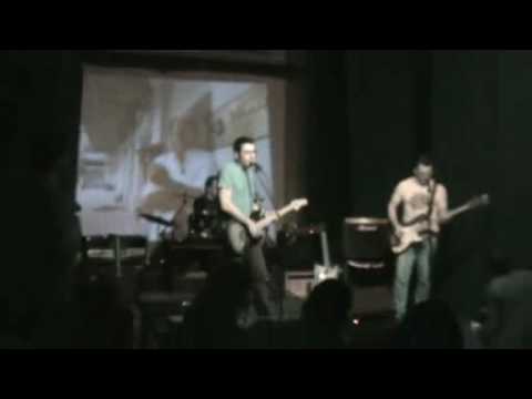 DEAD BARKING DOGS - Cosa Vuoi Da Me - Live SLEB Est 06-06-09