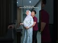 Suami Angkat Perut Bumil