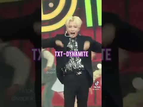 Idols haciendo cover de bts