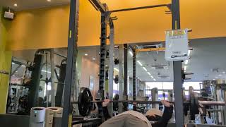 ベンチ90kg20回