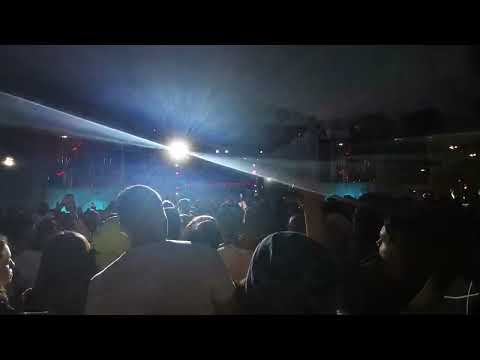SONER SARIKABADAYI-SEVENİ ARIYORUM