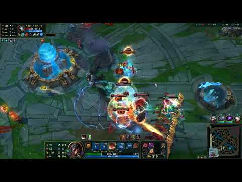 TF demonstrates the superior flanking move in League of Legends