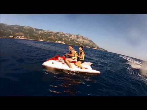 download lagu mp3 mp4 Vodne Skutre, download lagu Vodne Skutre gratis, unduh video klip Vodne Skutre