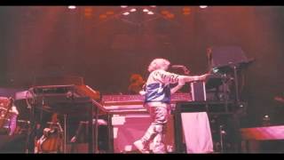Yes: Man in a White Car Suite (Live Leicester 1980)
