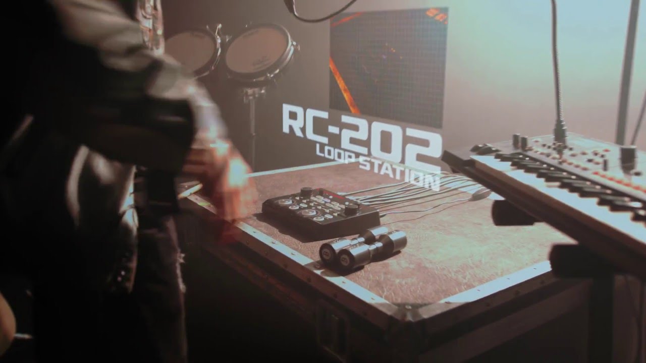 BOSS RC-202 Loop Station featuring Youngr - YouTube