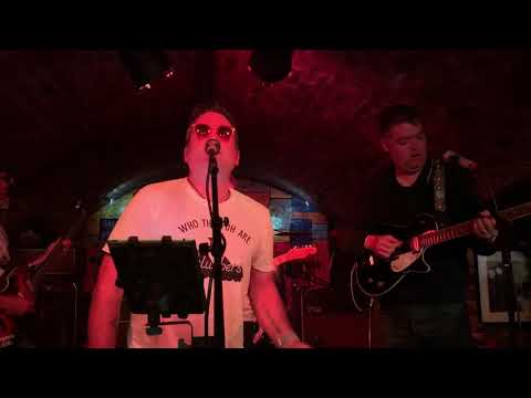 Starclubbers & Michael Holt — I Saw Her Standing There (Beatleweek 2019)