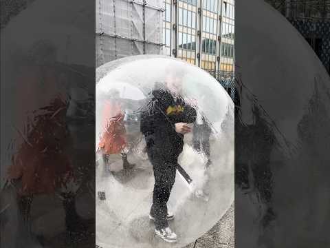 Einen Tag in einer Blase eingesperrt🤯 | Lewinray #shorts