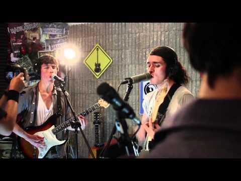 THOSE- Leave Me Alone @ El Paradero