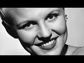 Peggy Lee - Aren't You Glad You're You
