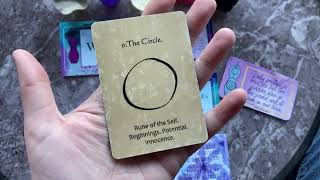 Seven minute ritual: centering in the self (#30daysofgoddess, #womanrunes)