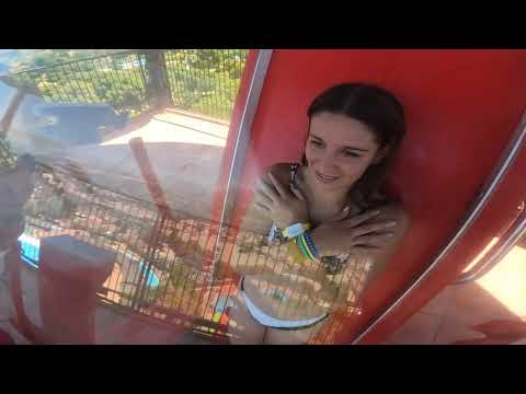 Así es VertiGo la atracción acuática más alucinante.
