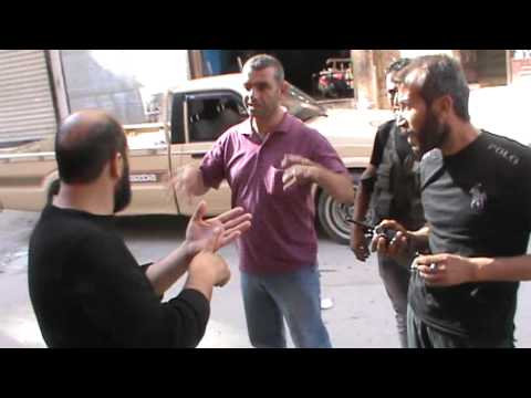 قائد عمليات لواء الفتح الرائد أنس عبيد يقوم بجولة تفقدية في جبهة حي الميدان في مدينة حلب