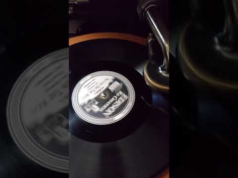 Kitten on the Keys - Zez Confrey Edison diamond desk Record #50898