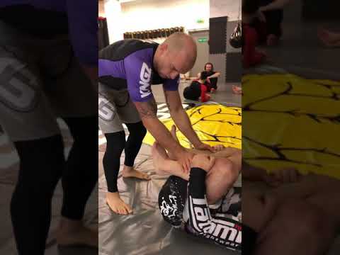 Dels class - Torreando passing drills and back take from Turtle.