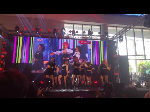 ‘RESET’ COVER WEKI MEKI - LALALA