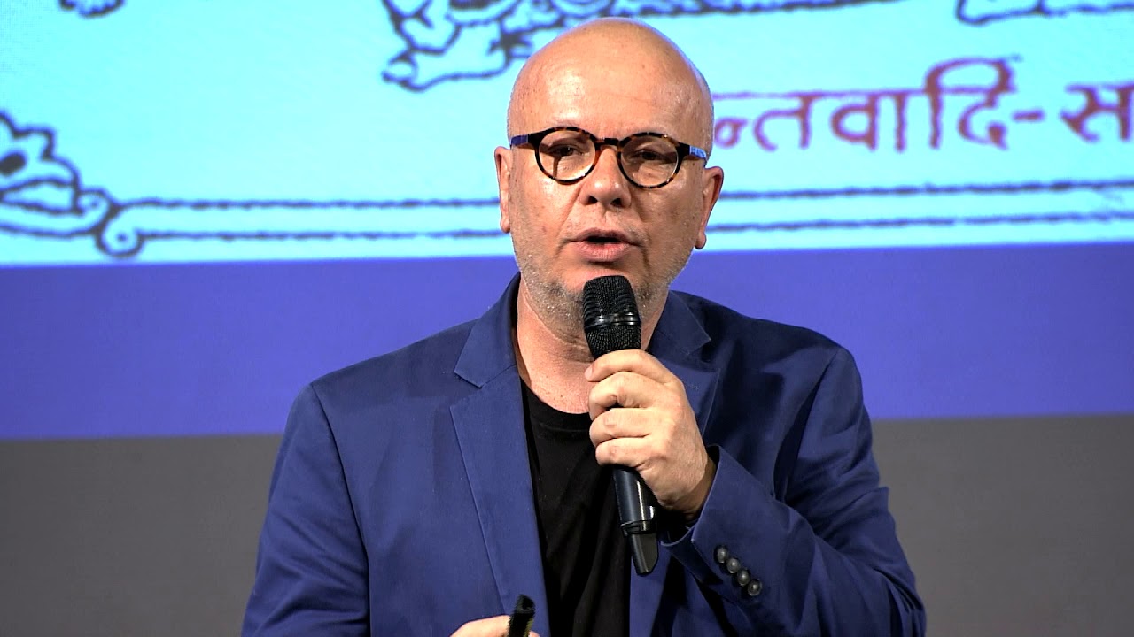 Como se comunicar na aceleração digital | Marcelo Tas | TEDxFAAP