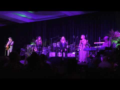 Michael McDonald Pat Simmons  black water NYE 2019 Wailea Maui