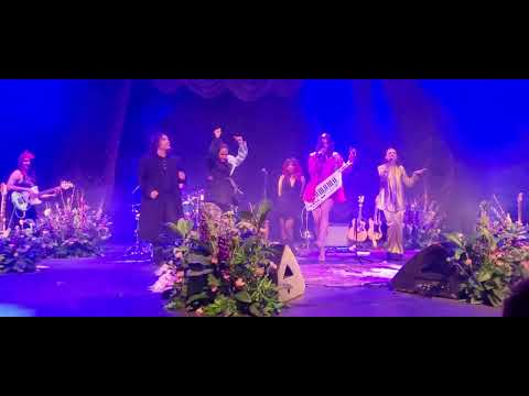 Tessa Ía ft Zemmoa - Mi amor soy yo, Epilogo live, cierre de concierto